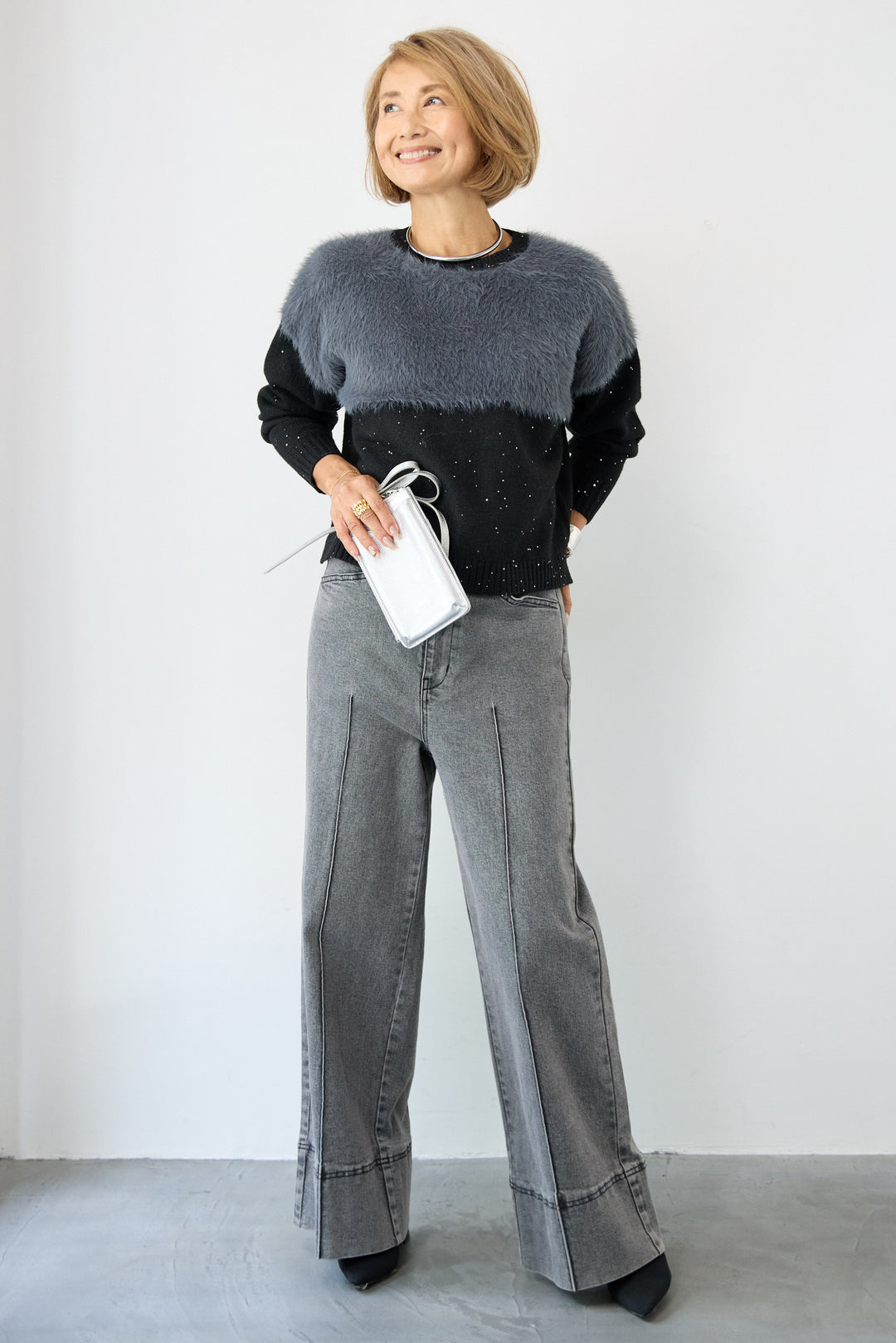 シャギー切替スパンコールニット