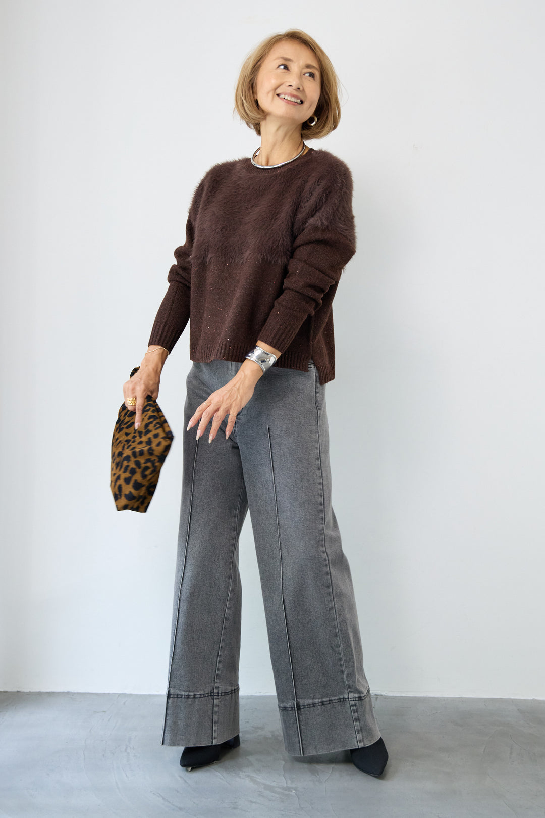 シャギー切替スパンコールニット