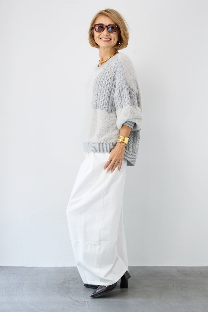 フェザー×ケーブル切替デザインニット