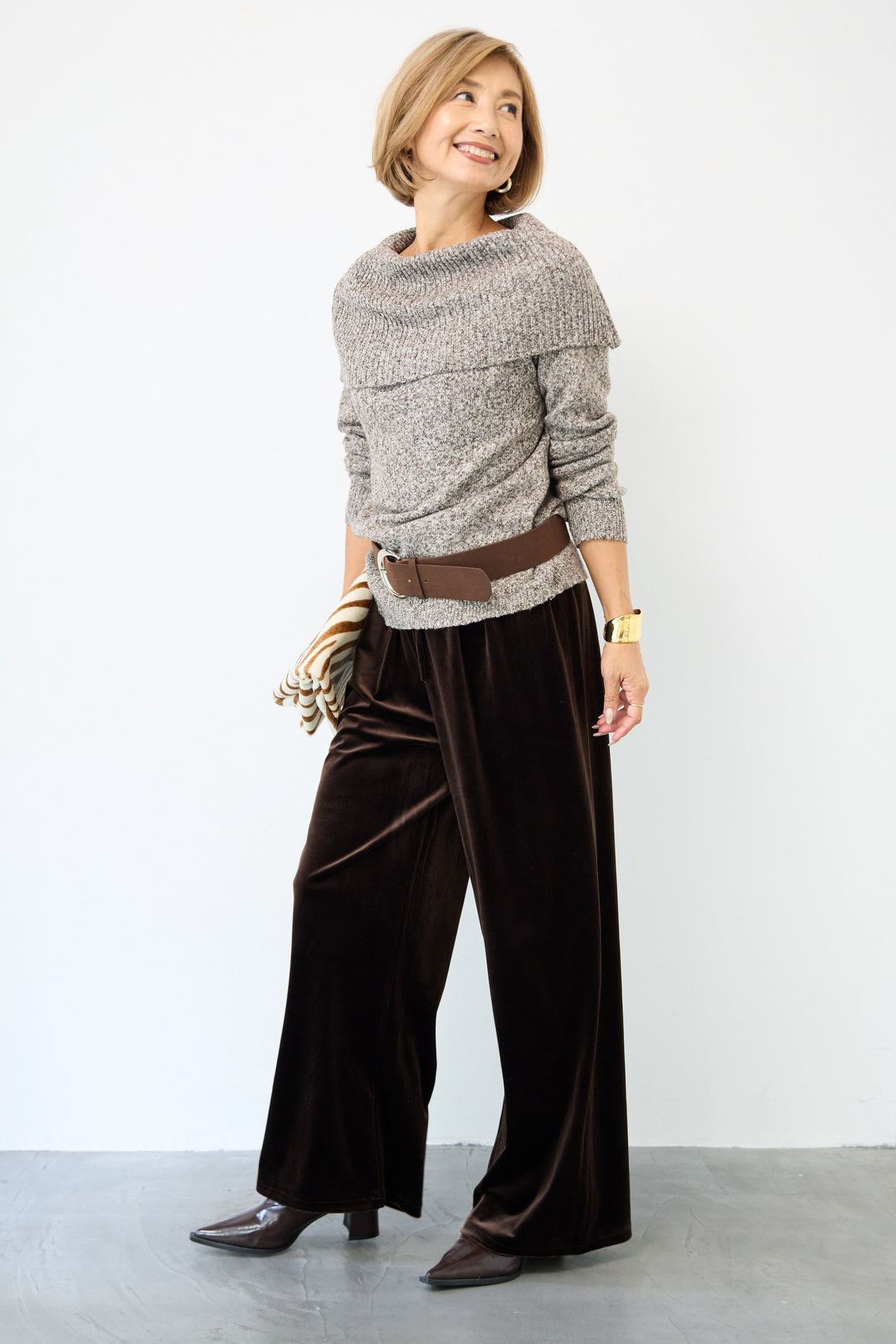 ベロアイージーパンツ