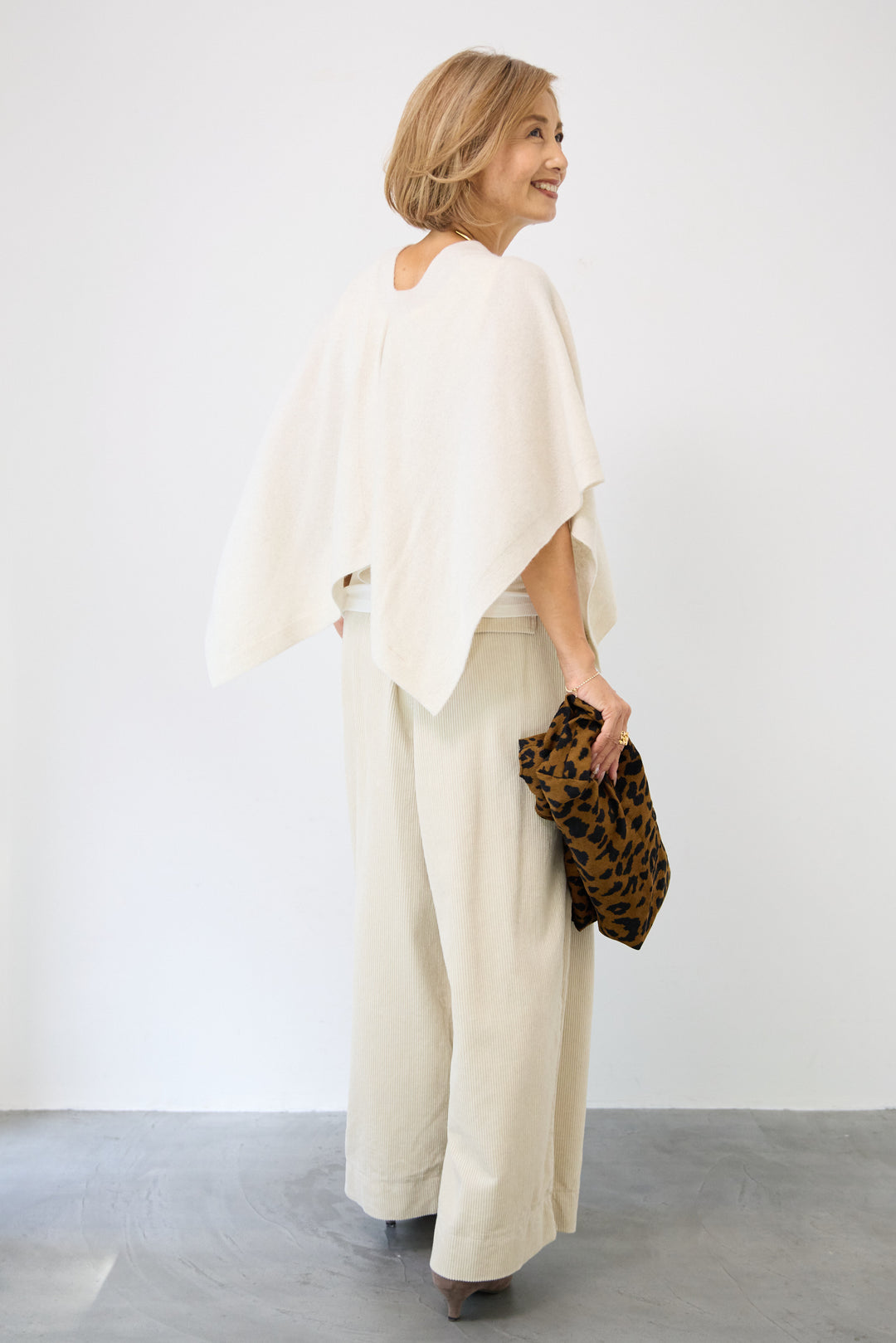 カシミア混2WAYポンチョカーディガン