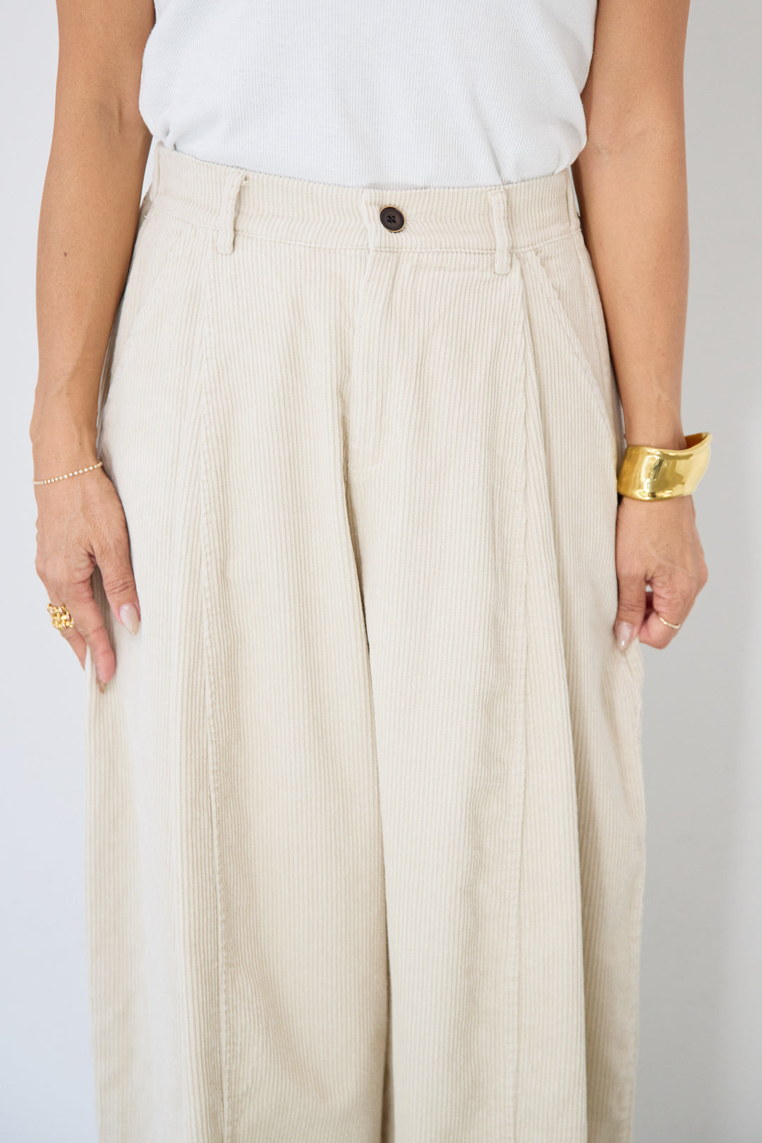 コーディロイタックパンツ