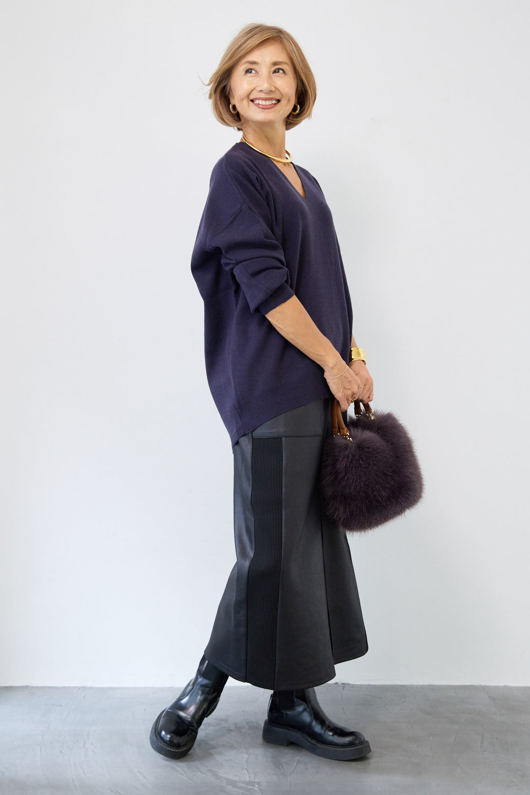 【防静電気】Vネックドルマンやわもちニット