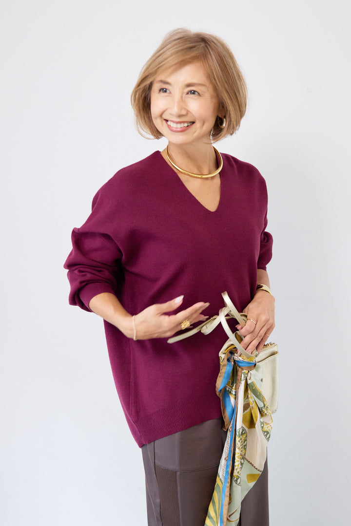 【防静電気】Vネックドルマンやわもちニット