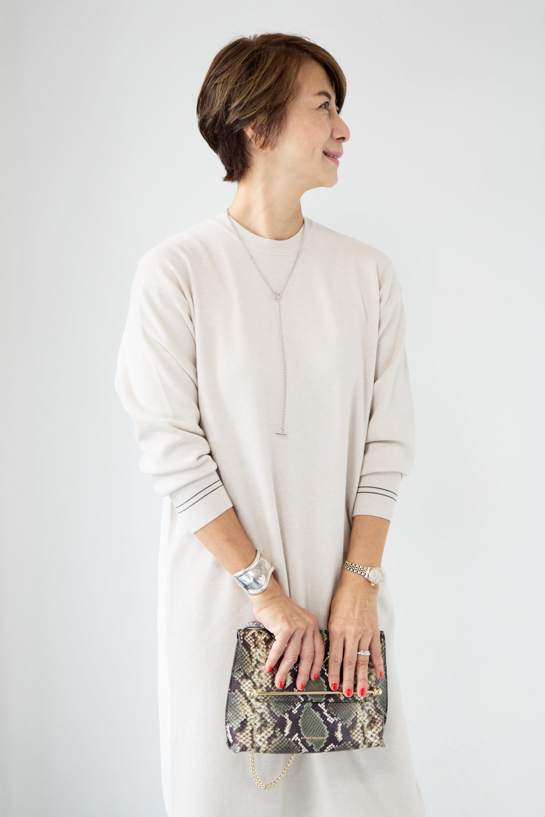 【防静電気】配色ラインやわもちニットクルーネックワンピース