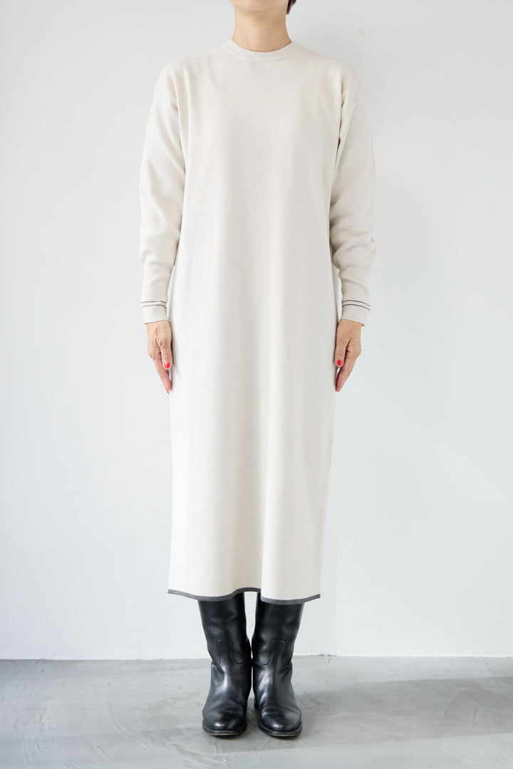 【防静電気】配色ラインやわもちニットクルーネックワンピース