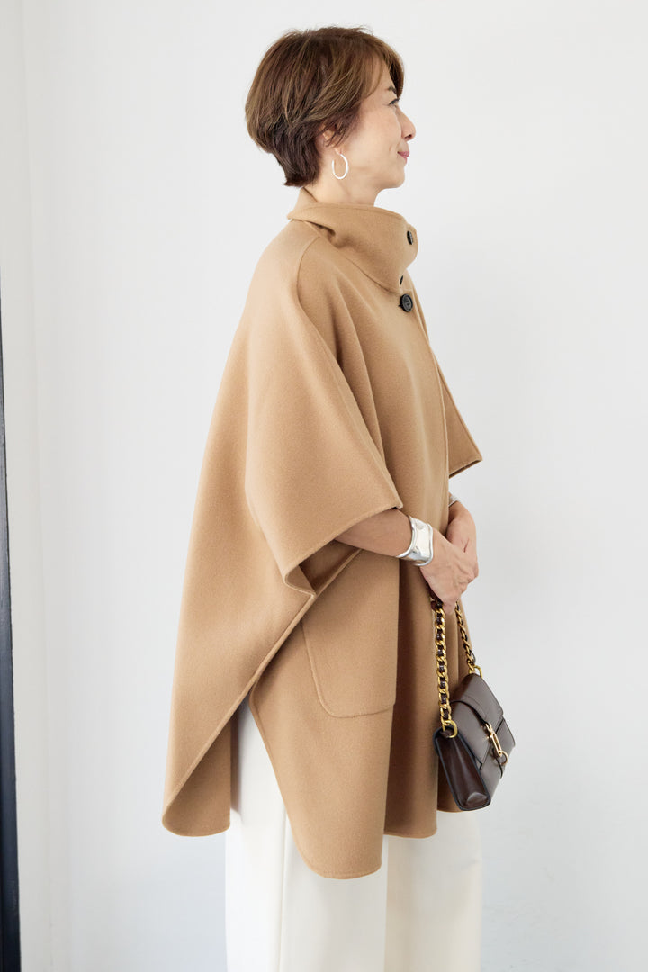 スタンドネックポンチョウールコート