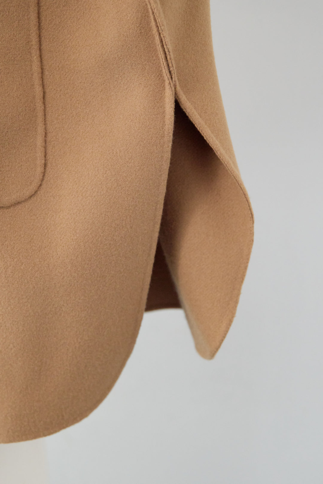 スタンドネックポンチョウールコート