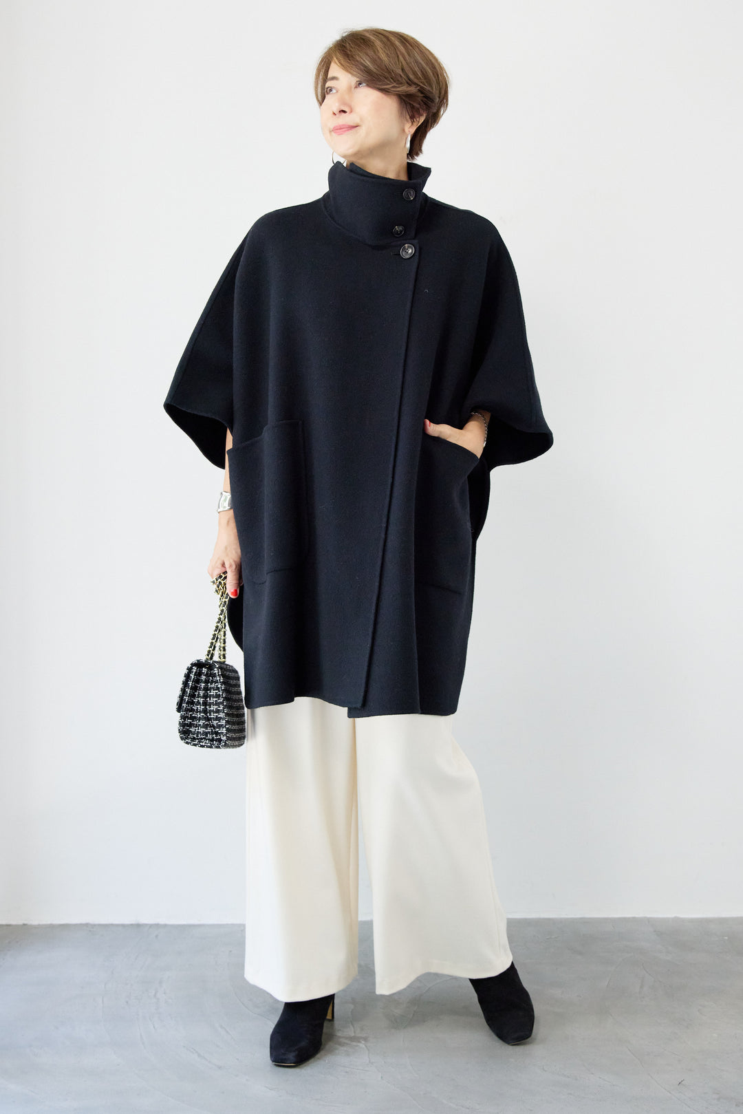 スタンドネックポンチョウールコート