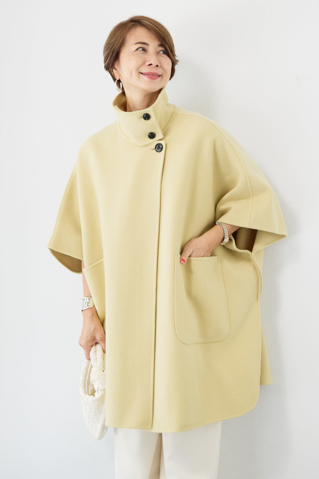 スタンドネックポンチョウールコート