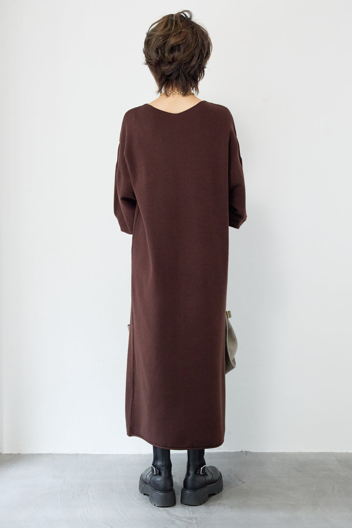 【防静電気】前後2WAY配色ラインやわもちニットワンピース