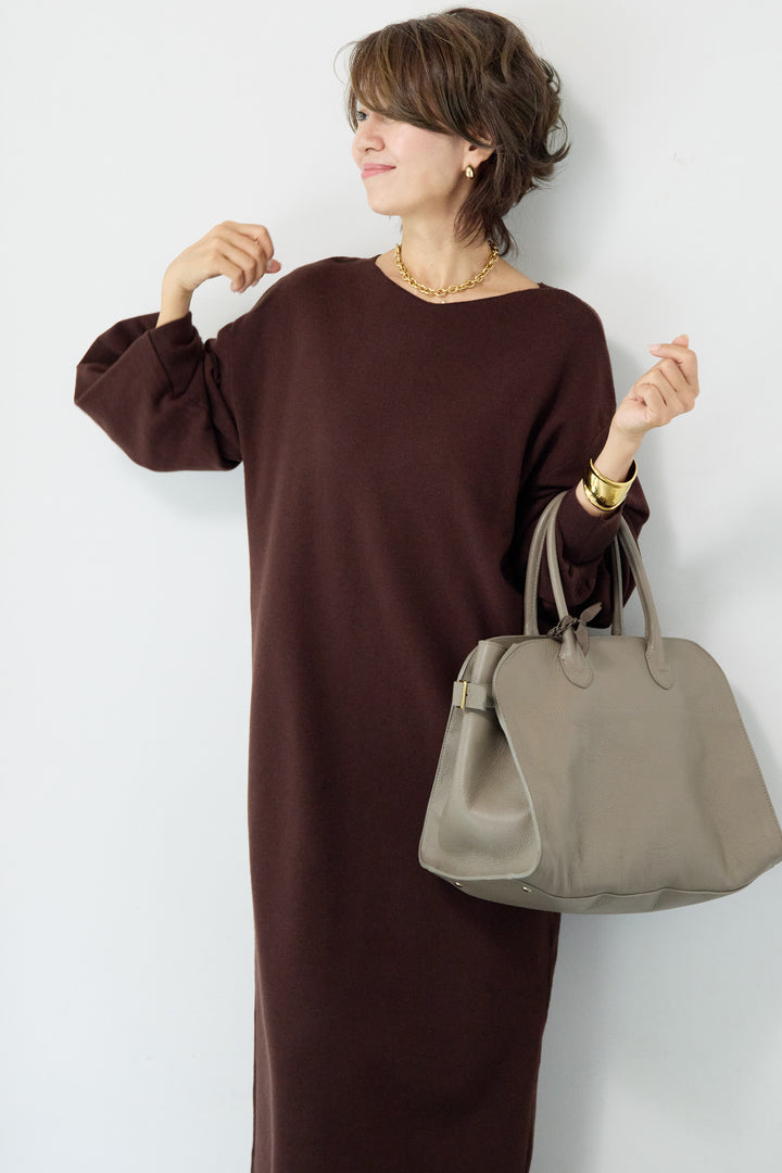 【防静電気】前後2WAY配色ラインやわもちニットワンピース