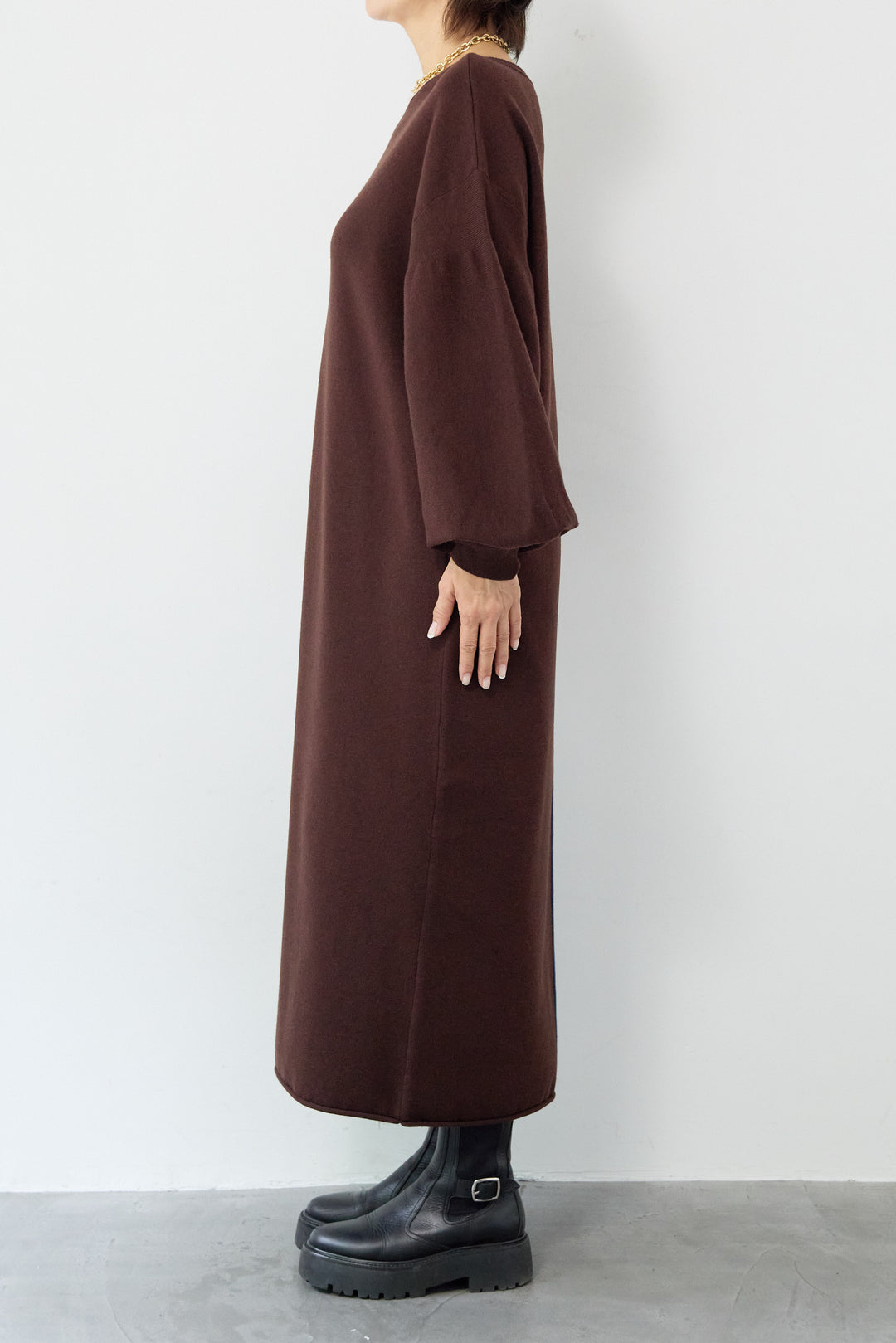 【防静電気】前後2WAY配色ラインやわもちニットワンピース