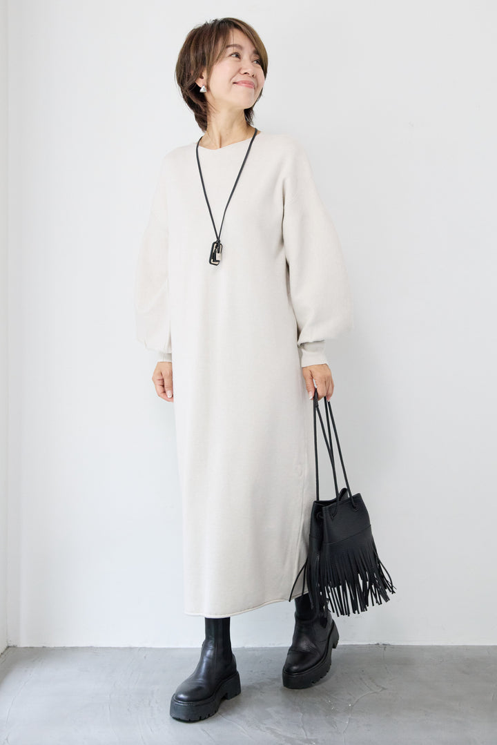 【防静電気】前後2WAY配色ラインやわもちニットワンピース