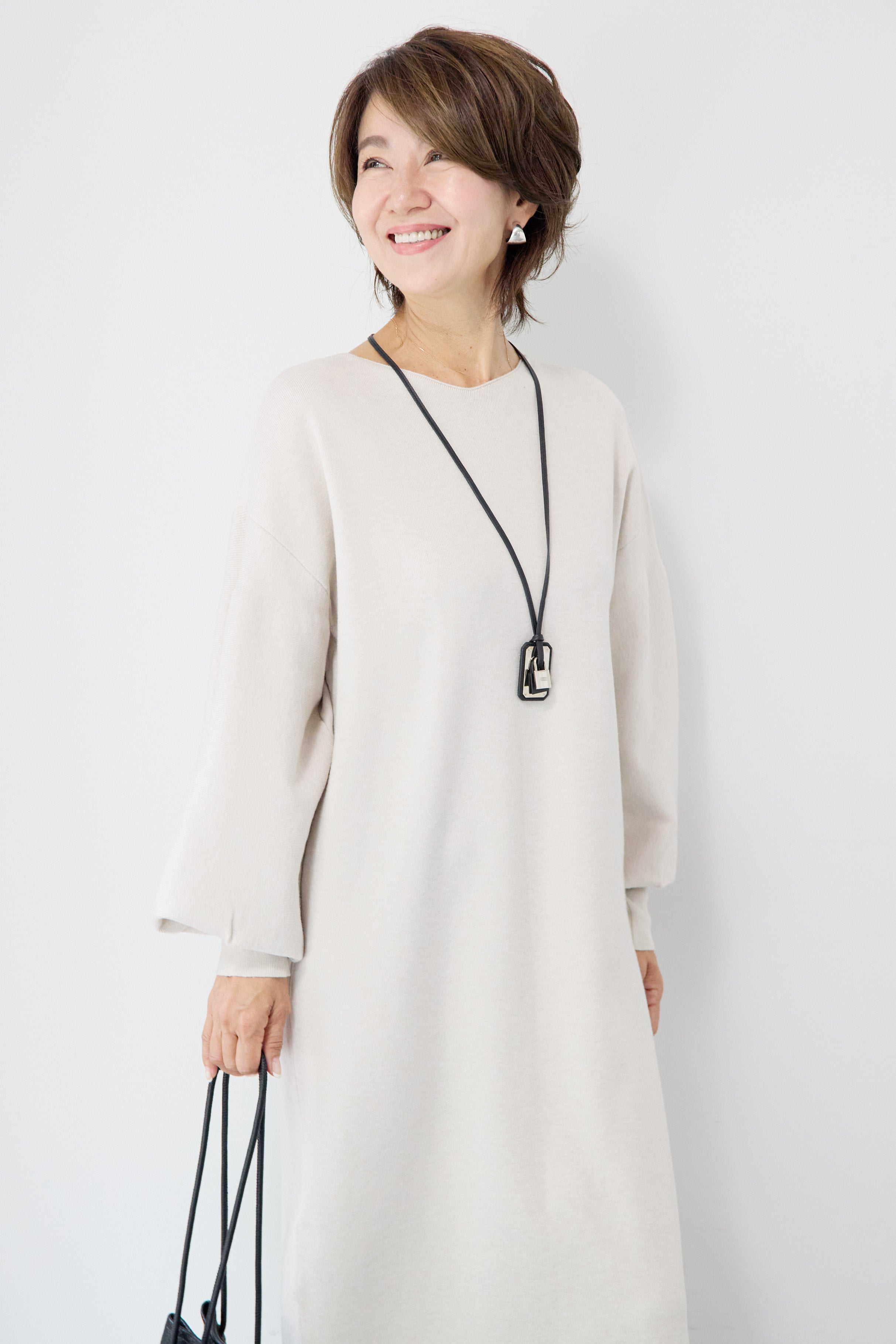 防静電気】前後2WAY配色ラインやわもちニットワンピース – plusotoha