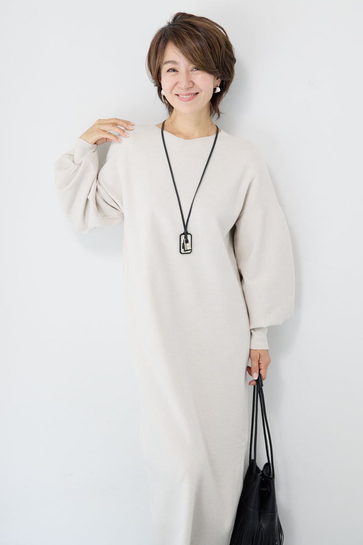 【防静電気】前後2WAY配色ラインやわもちニットワンピース