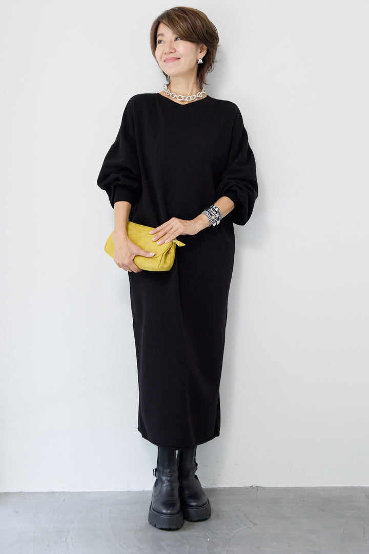 【防静電気】前後2WAY配色ラインやわもちニットワンピース