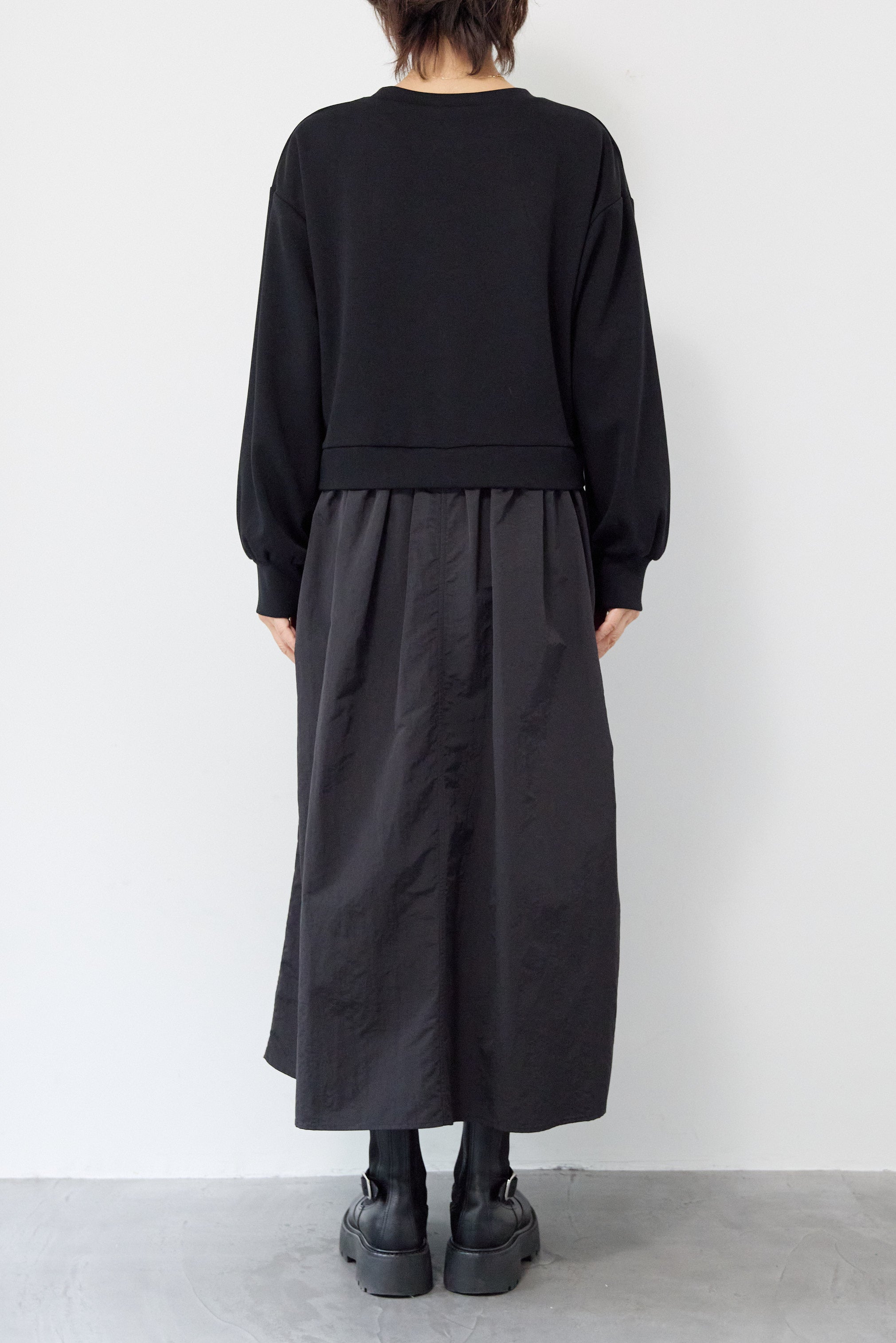 大きいサイズ✨近年 極美品 トゥービーシック 黒異素材ドッキングワンピース 46 異素材ドッキングワンピース – plusotoha