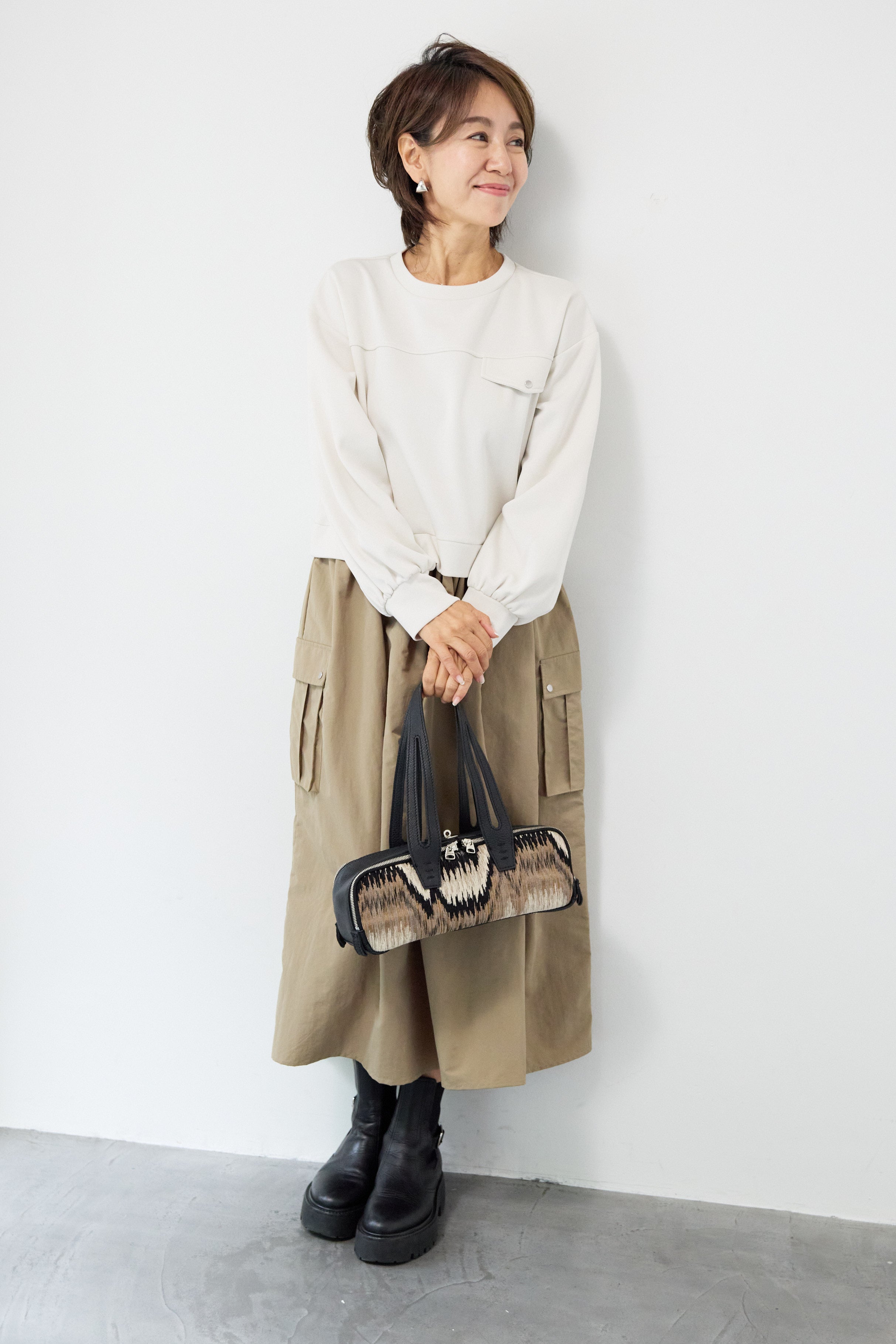 美品✨​プラス オトハ PLUS OTO.HA ニットドッキングワンピース 白 異素材ドッキングワンピース – plusotoha