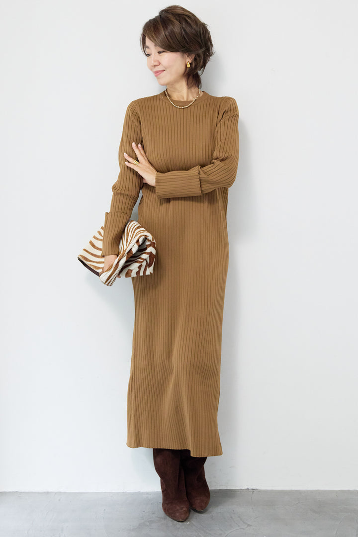 リブニットロングワンピース
