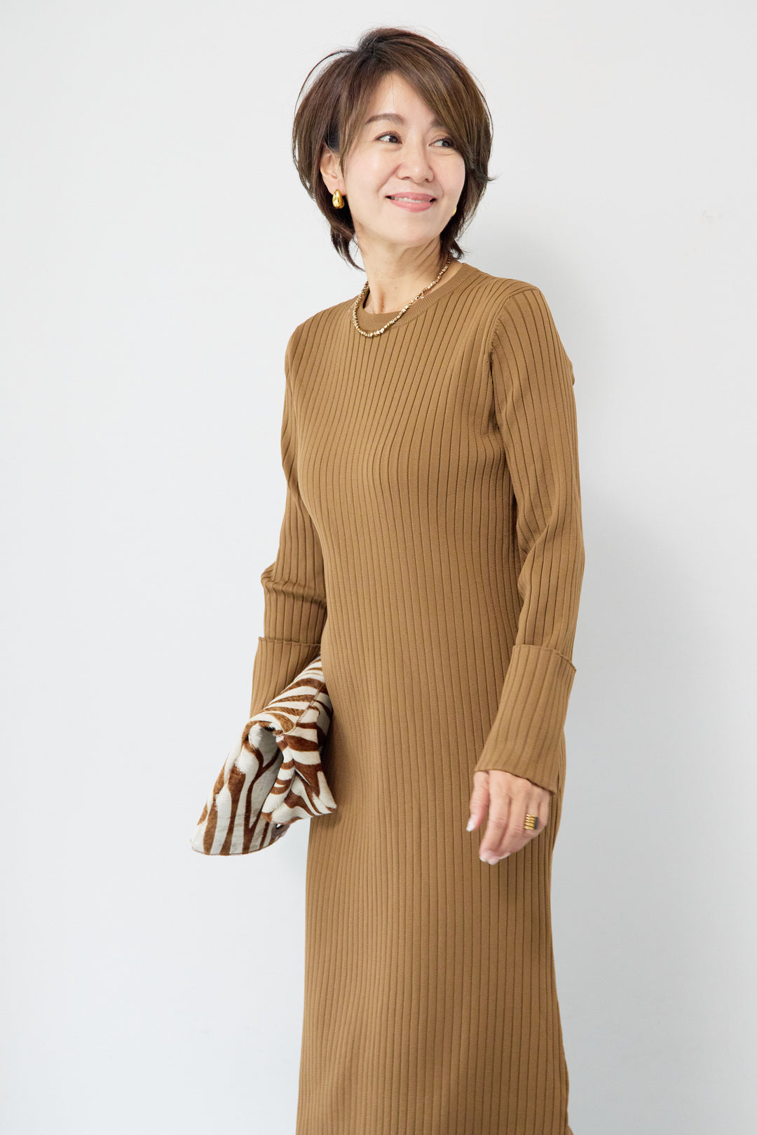 リブニットロングワンピース