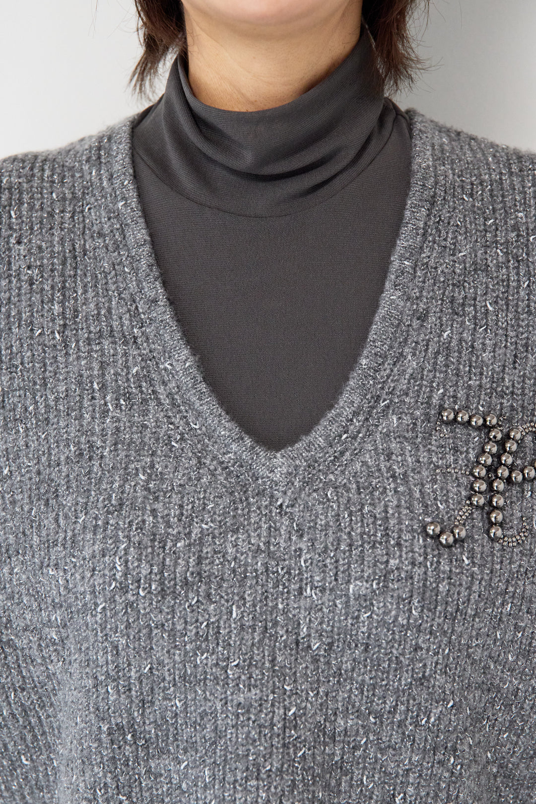 ビーズロゴショートベスト