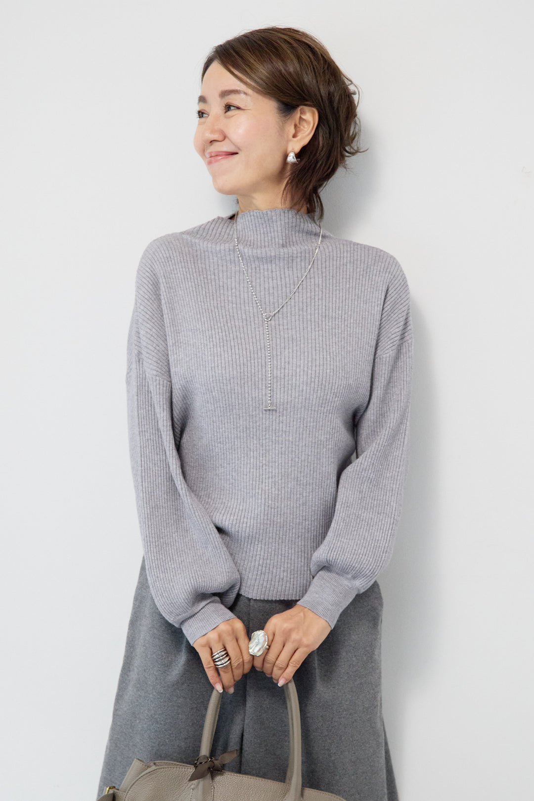 ボリュームスリーブリブニット