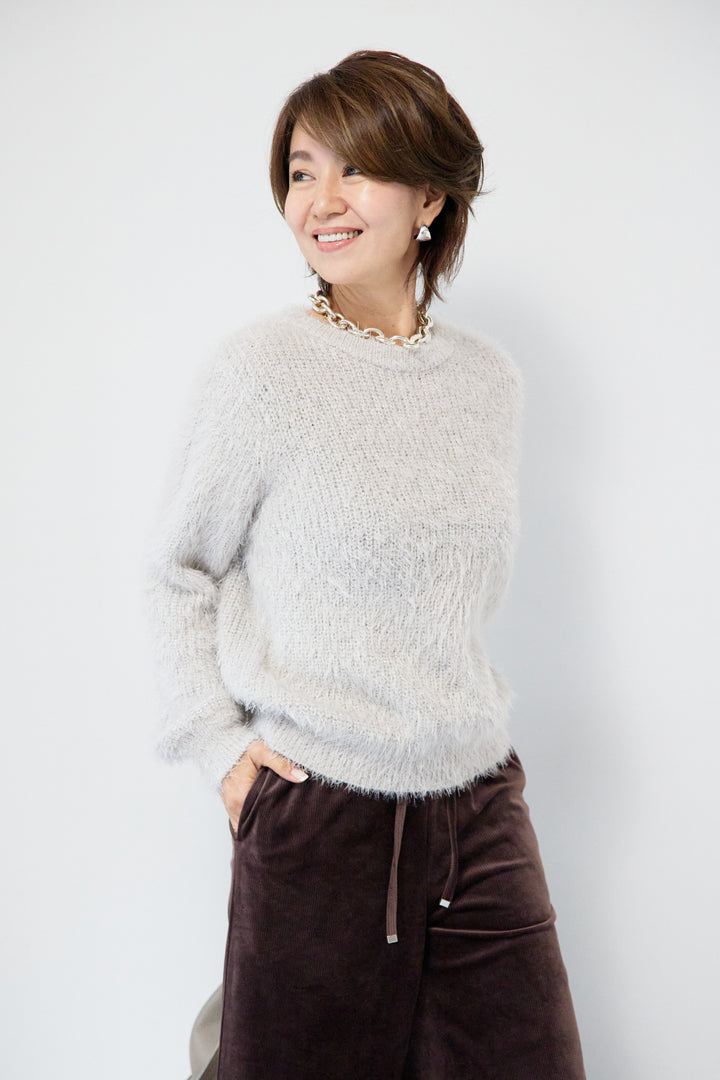 ラメシャギーニット