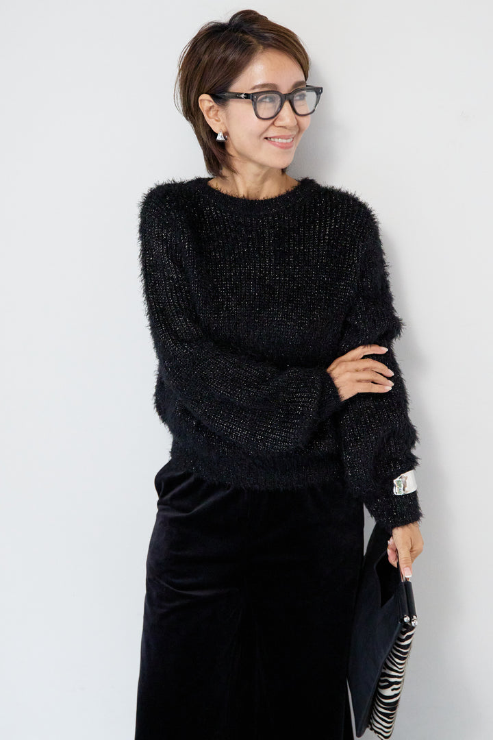 ラメシャギーニット