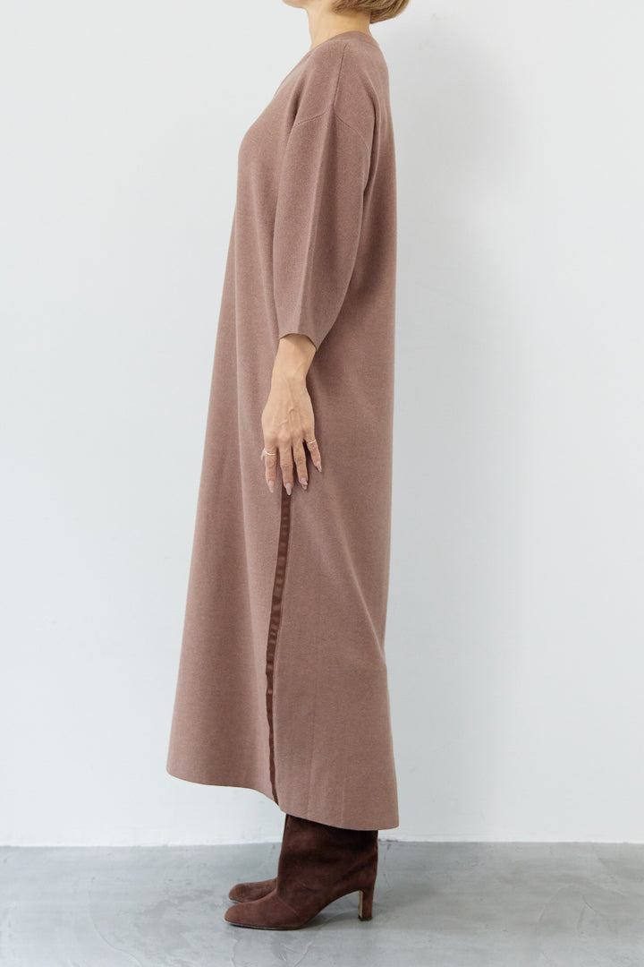 サイドラインニットワンピース