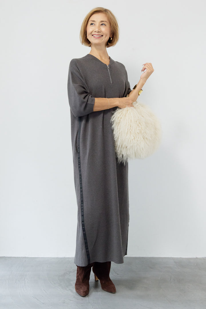 サイドラインニットワンピース