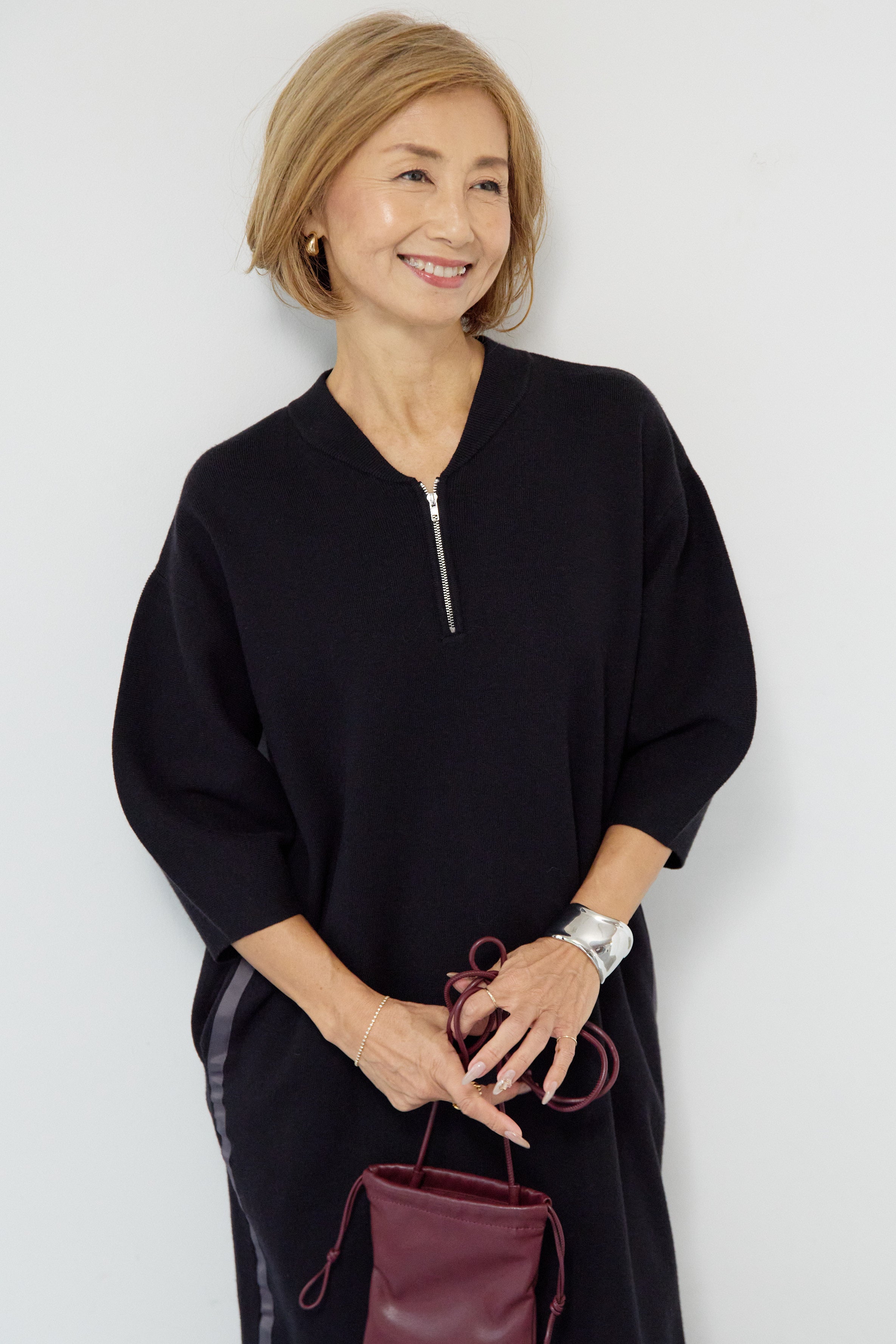 【新品、タグ付き】PLUS OTO.HA サイドプリーツニットワンピース サイドラインニットワンピース – plusotoha