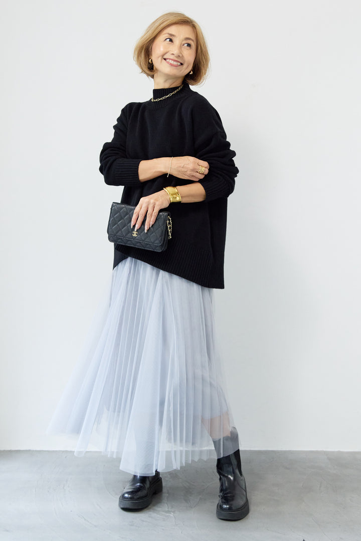 襟スリットハイネック山形ウールニット