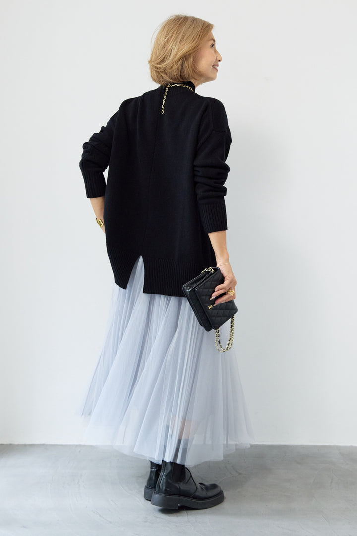 襟スリットハイネック山形ウールニット