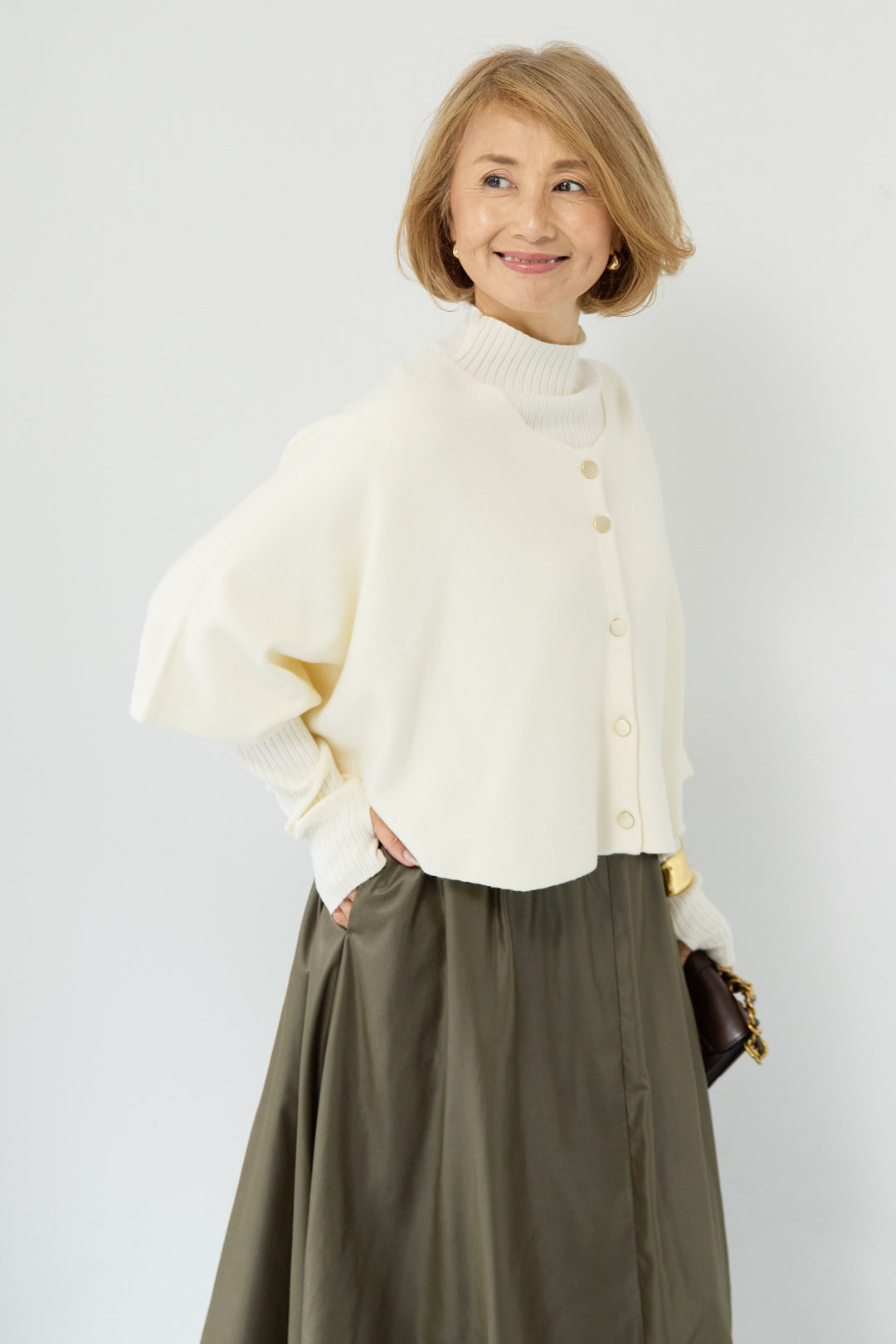 ケープアンサンブルニット