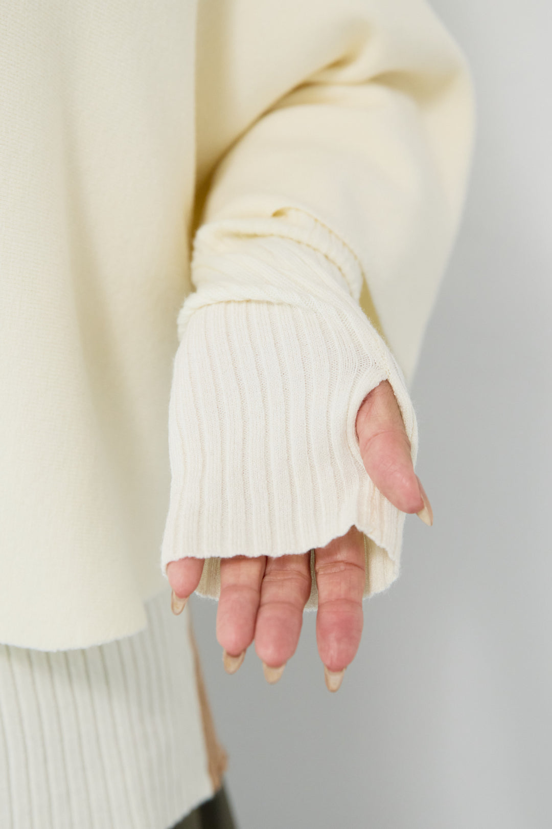 ケープアンサンブルニット