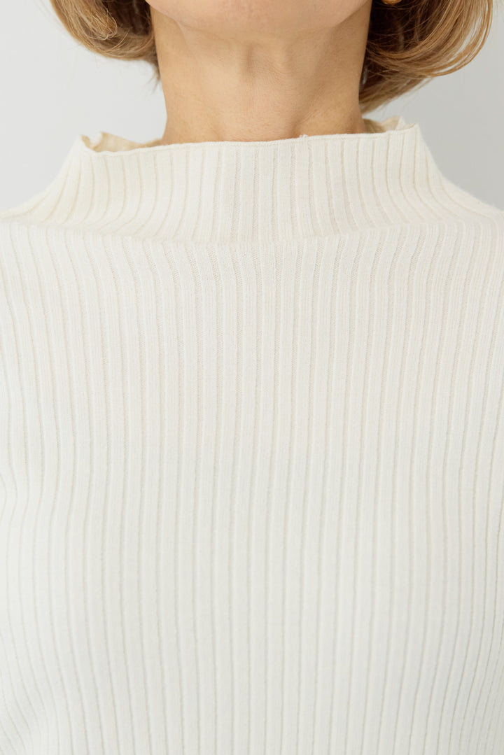 ケープアンサンブルニット