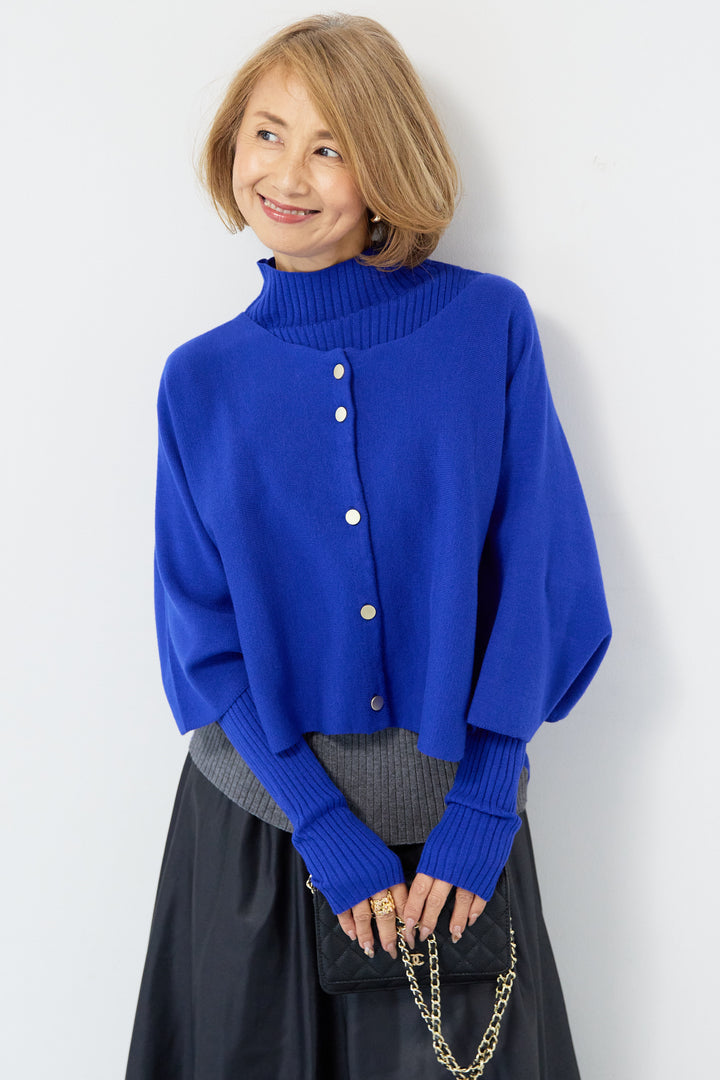 ケープアンサンブルニット