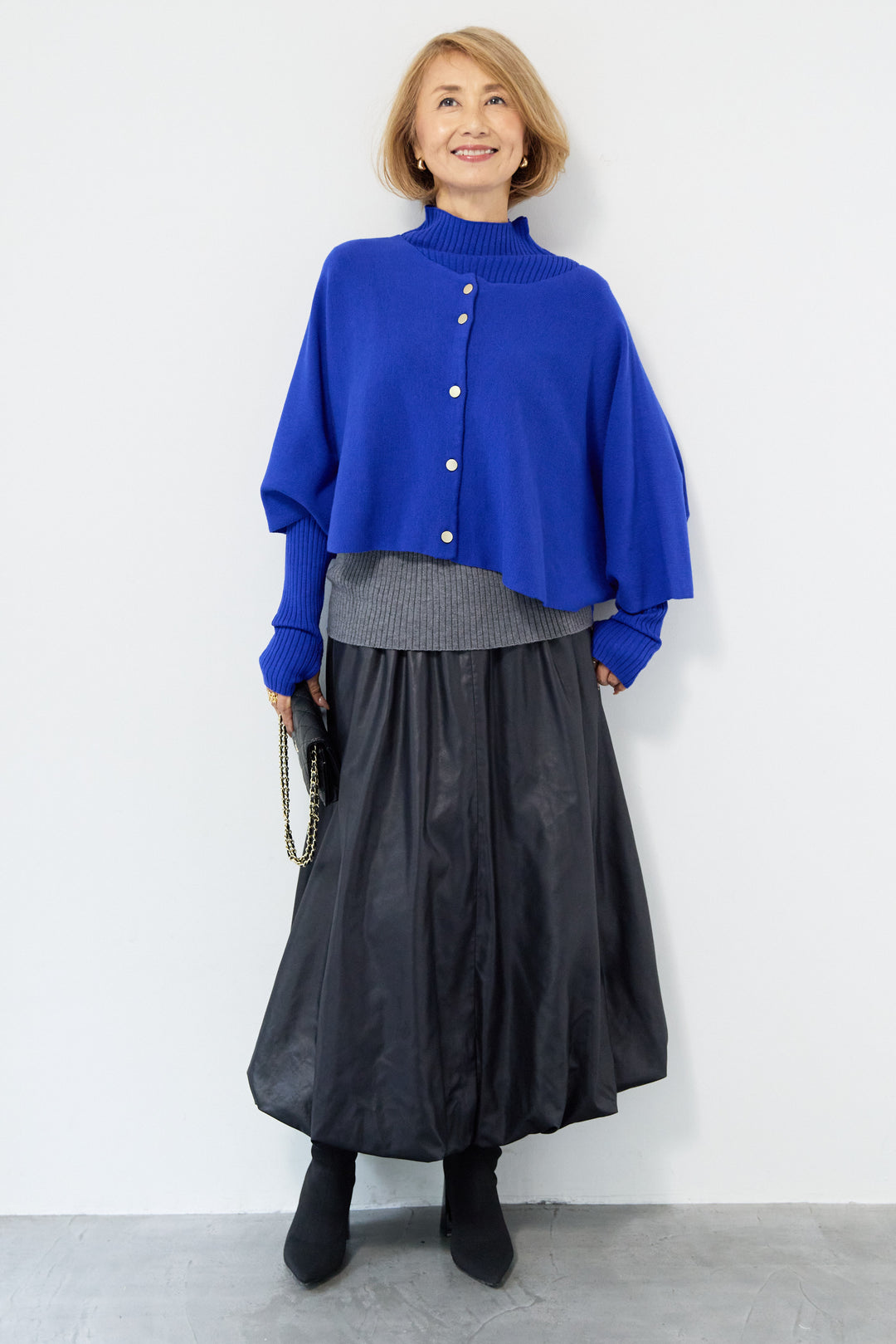 ケープアンサンブルニット