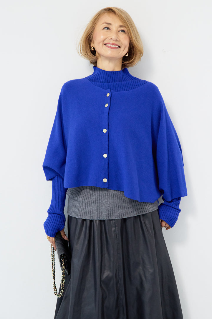 ケープアンサンブルニット