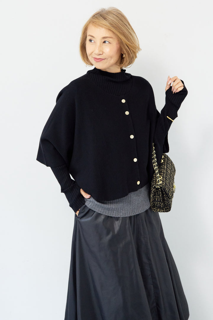 ケープアンサンブルニット