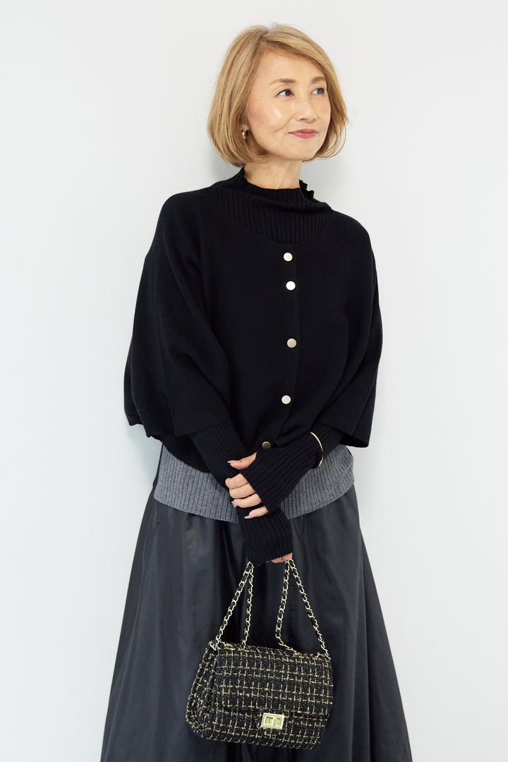 ケープアンサンブルニット