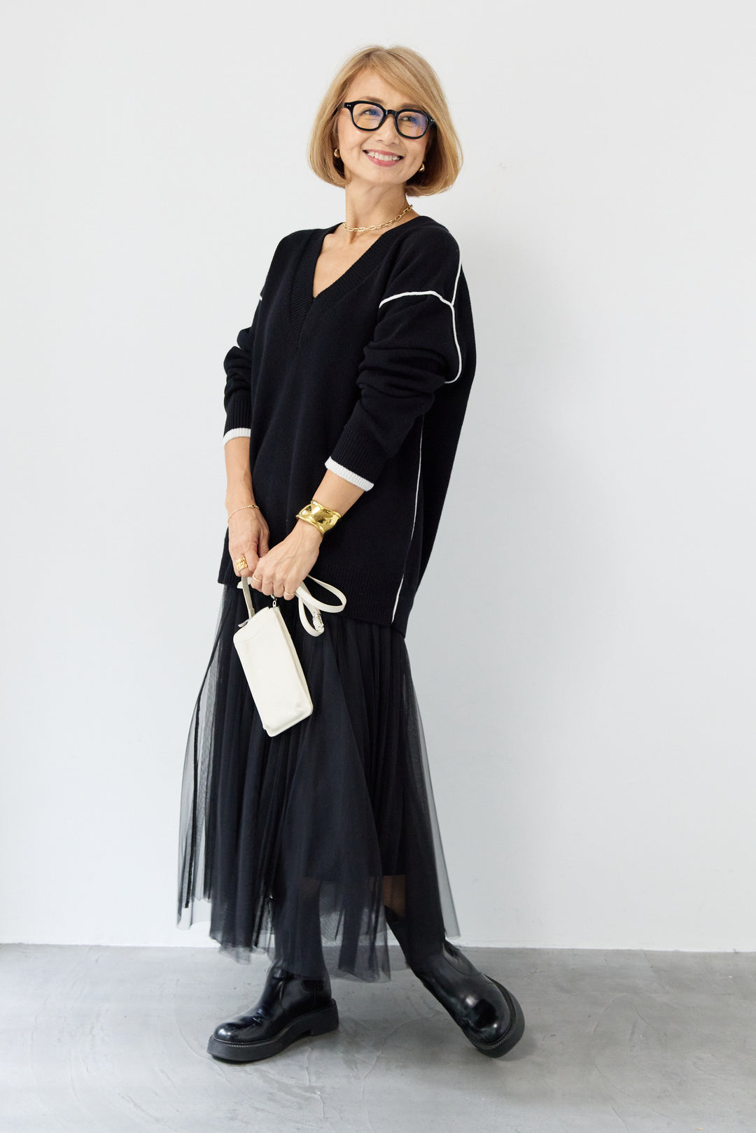 配色パイピングウールニット