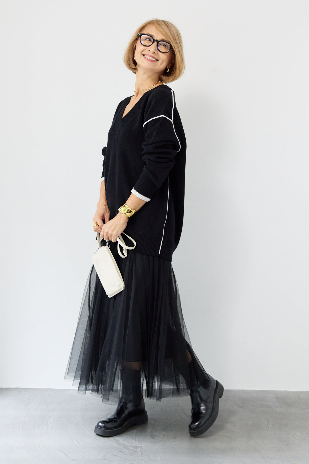 配色パイピングウールニット