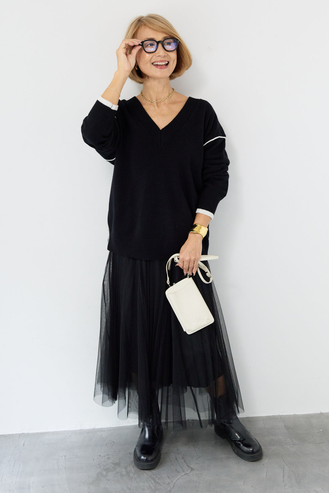 配色パイピングウールニット