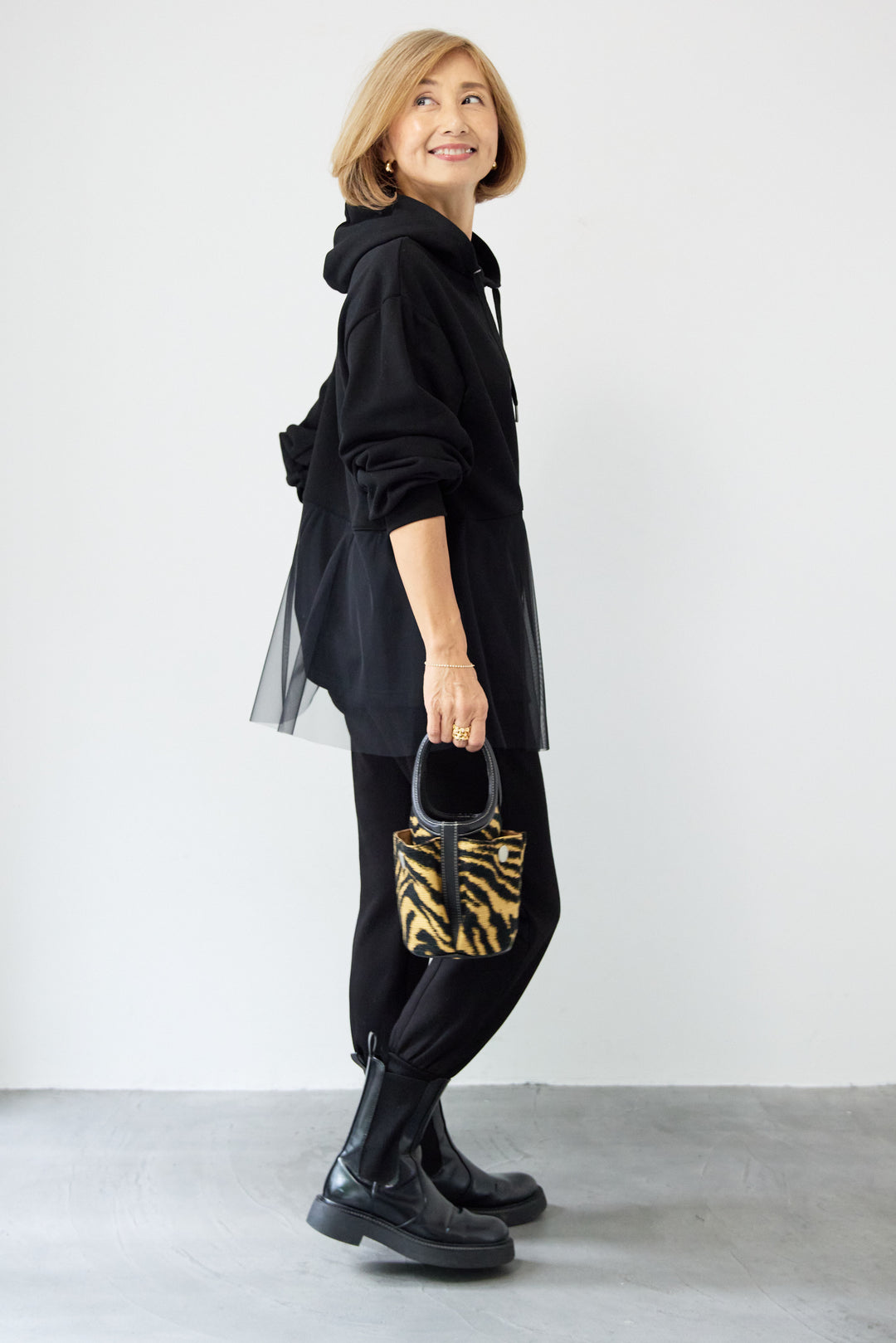 裏毛×チュールフーディプルオーバー