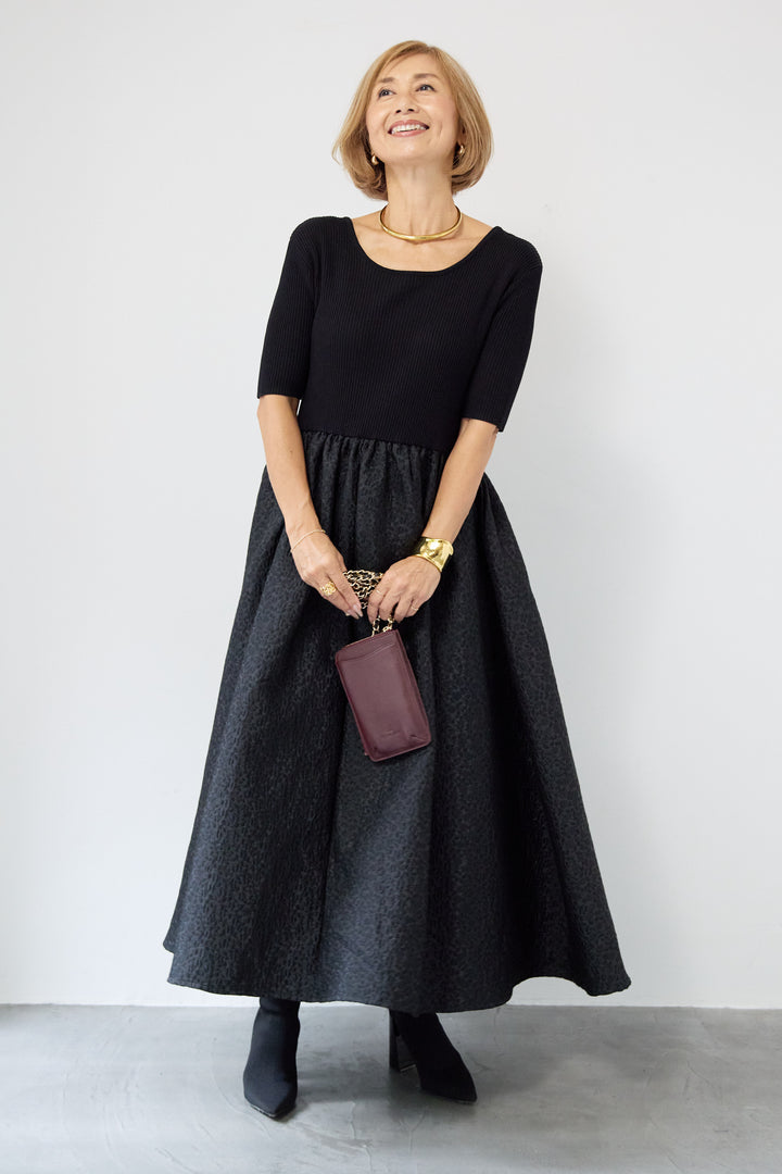 100% cowhide hands-free bag chainstrap collaboration with Reiko Abe 