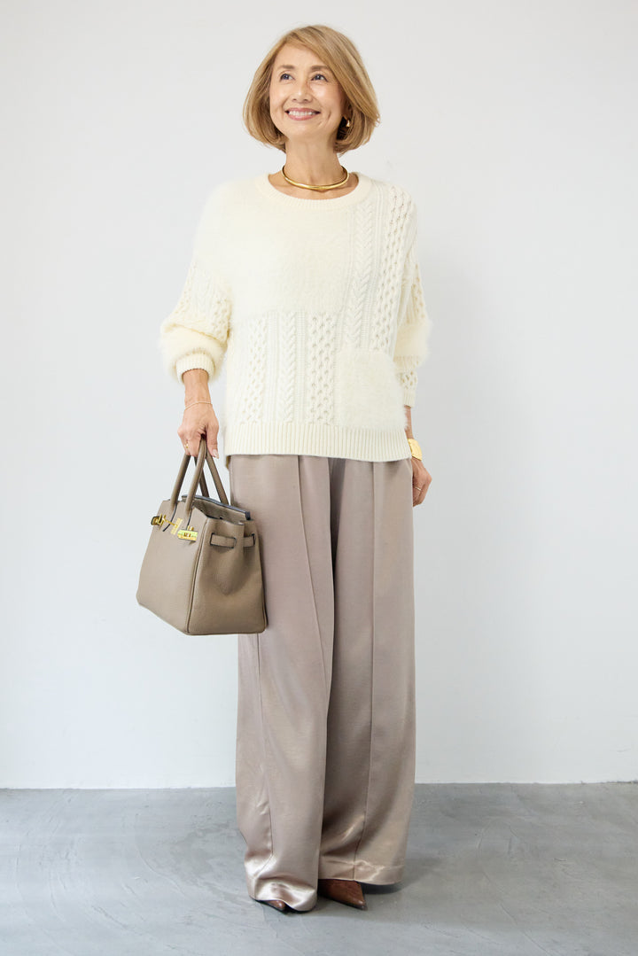 フェザー×ケーブル切替デザインニット