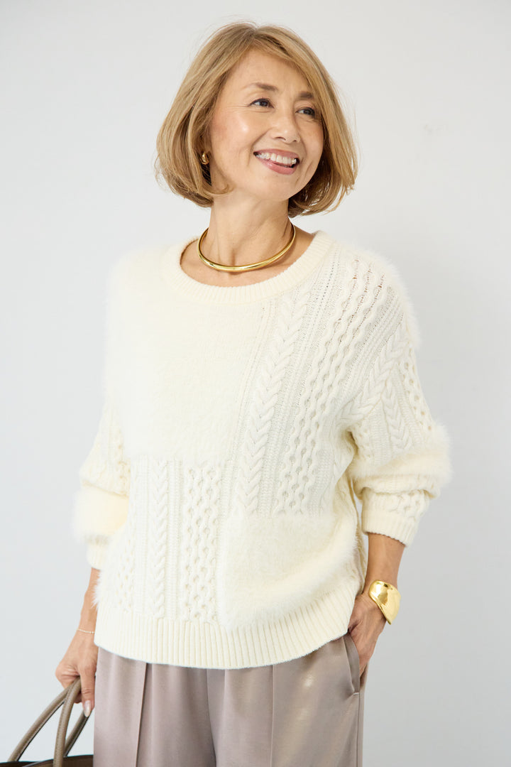 フェザー×ケーブル切替デザインニット