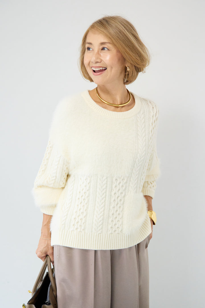 フェザー×ケーブル切替デザインニット